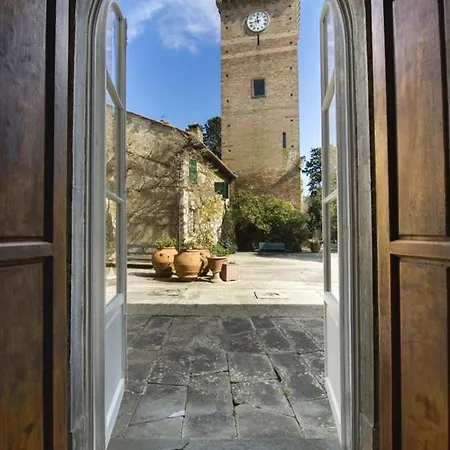 Farm stay Castello Sonnino